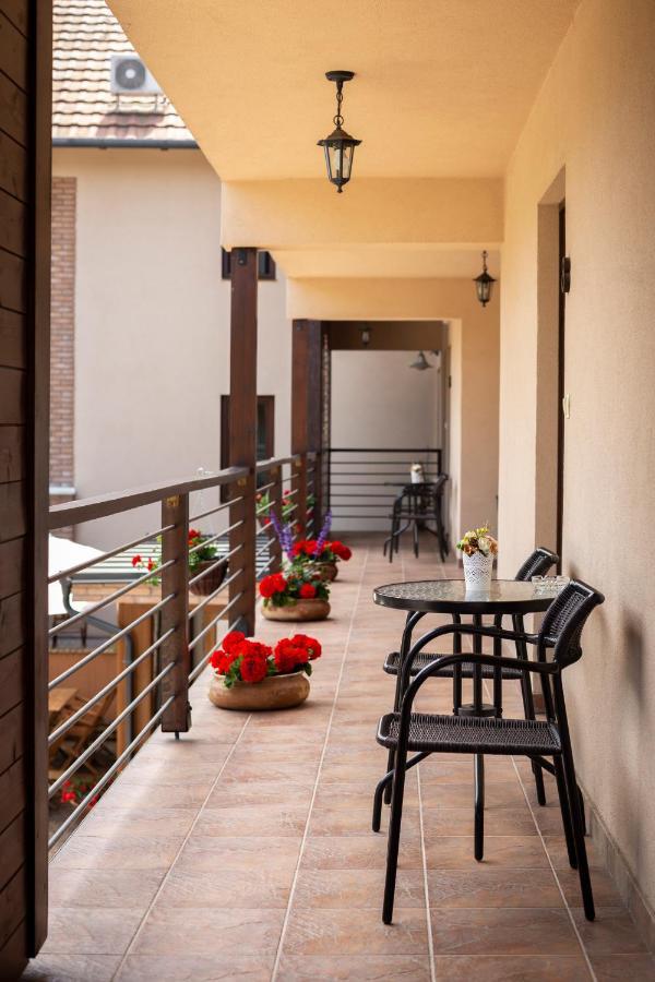 Vegvar Spa Apartman غيولا المظهر الخارجي الصورة