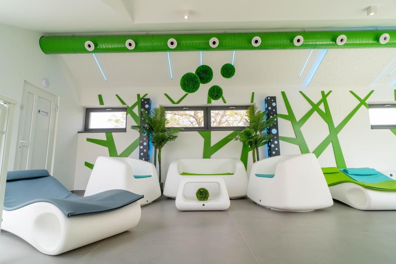 Vegvar Spa Apartman غيولا المظهر الخارجي الصورة