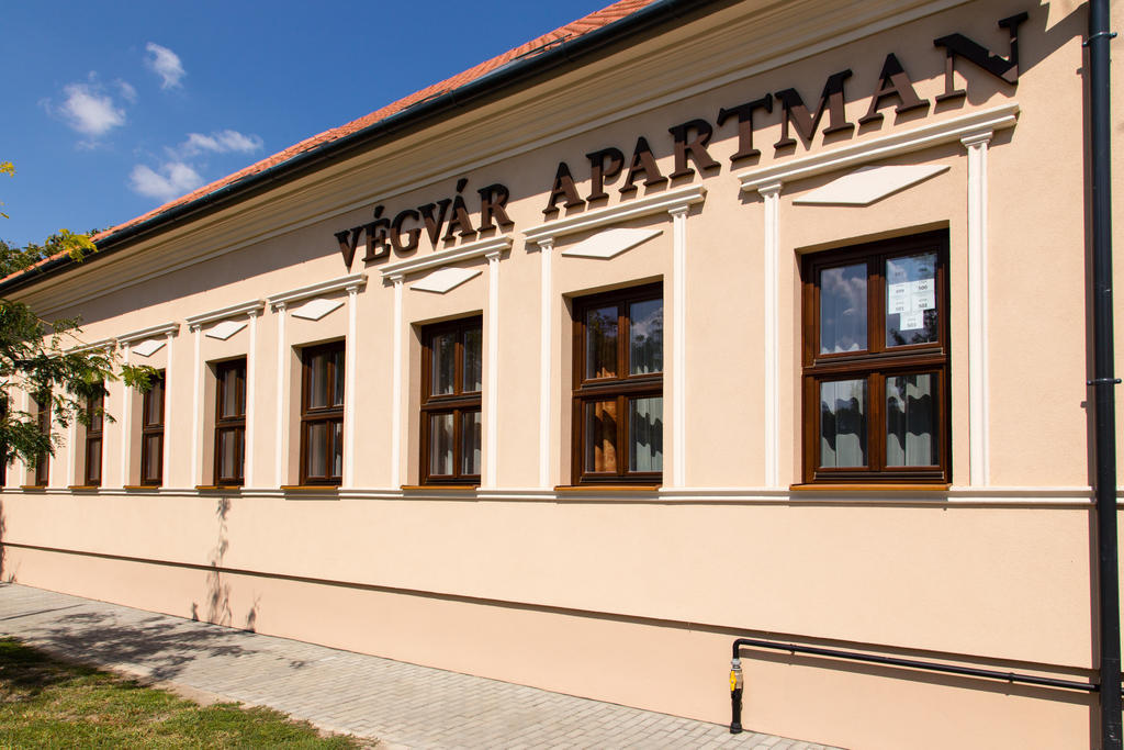 Vegvar Spa Apartman غيولا المظهر الخارجي الصورة